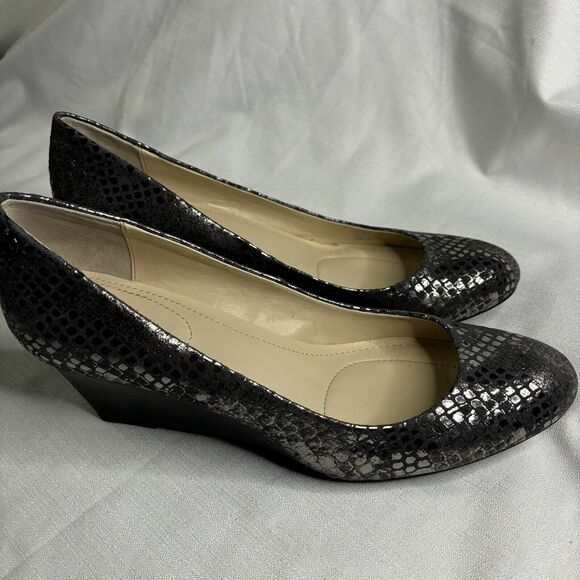 Calvin Klein Saxton ‎ Metallic Snakeskin Wedges Size 8 - Picture 1 of 7